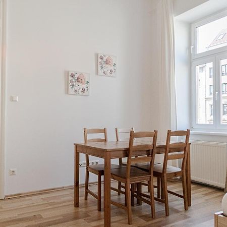 Special Vintage Viennese Apartment - 12Min F Downtown 外观 照片