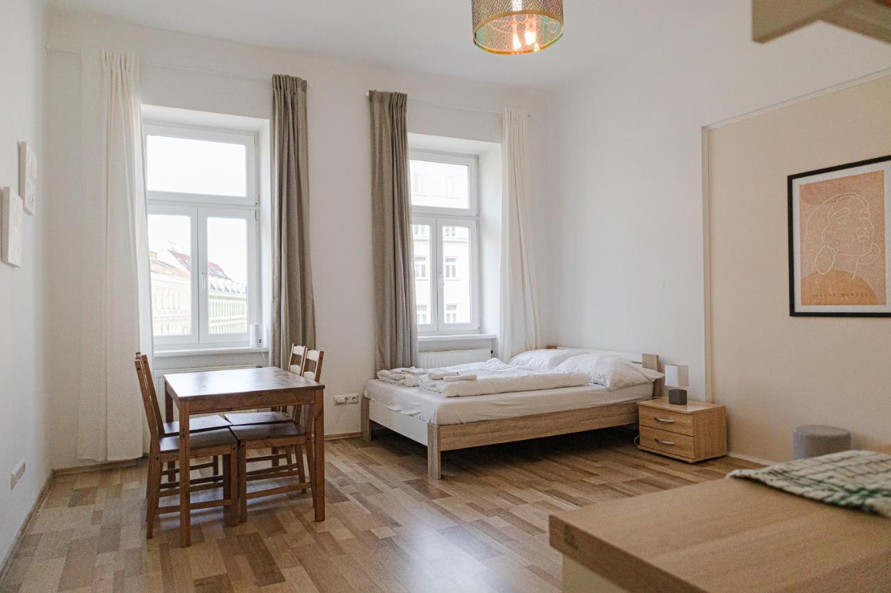 Special Vintage Viennese Apartment - 12Min F Downtown 外观 照片