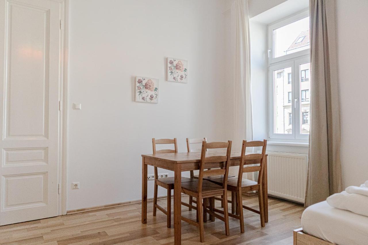 Special Vintage Viennese Apartment - 12Min F Downtown 外观 照片