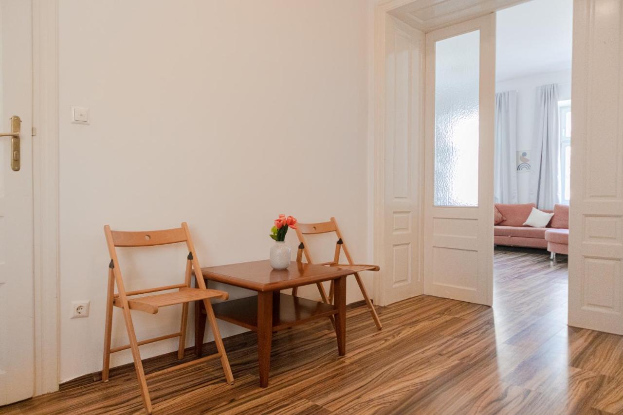Special Vintage Viennese Apartment - 12Min F Downtown 外观 照片